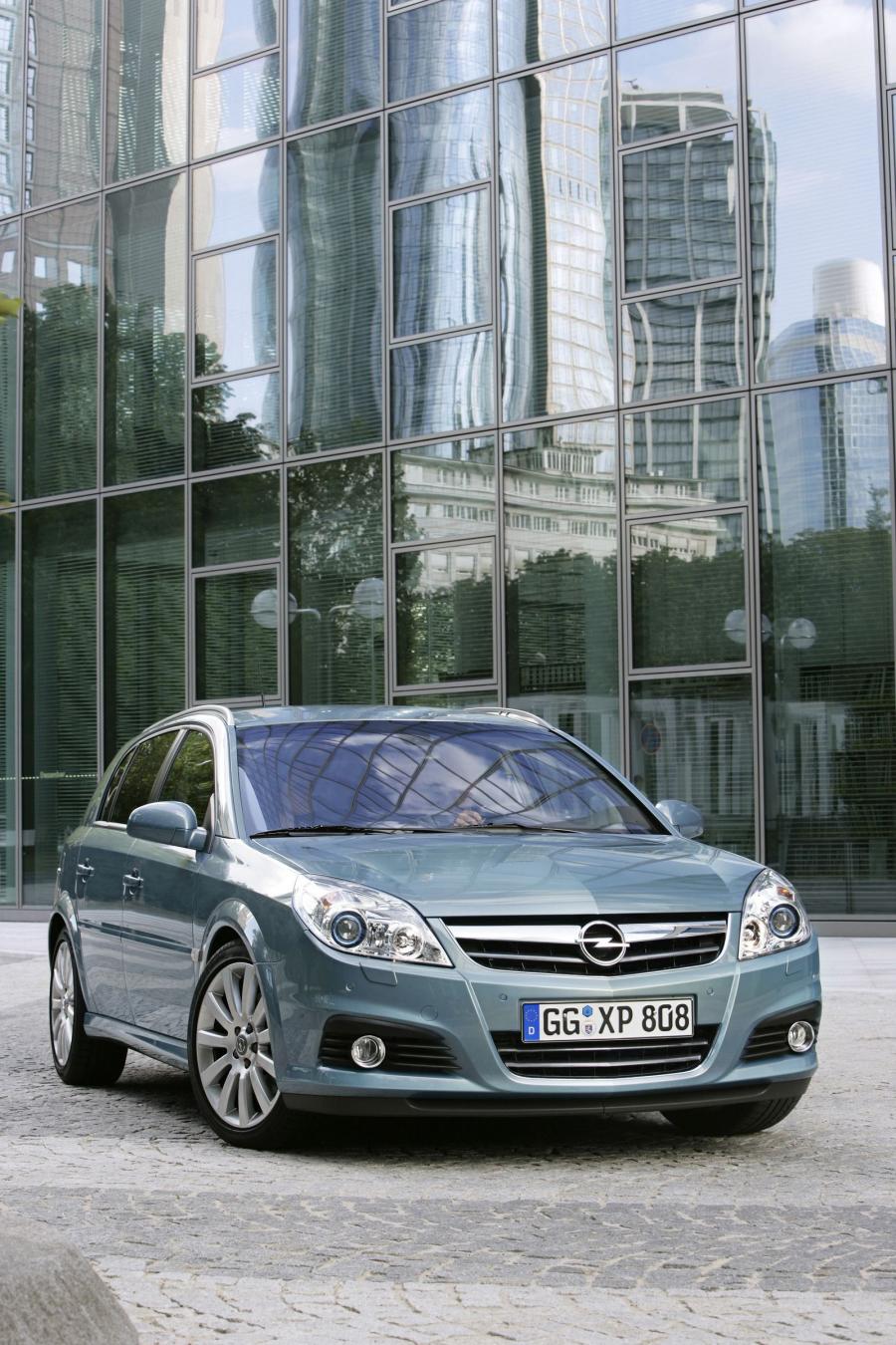  Opel Signum 2003 года  (фото 19 из 23)